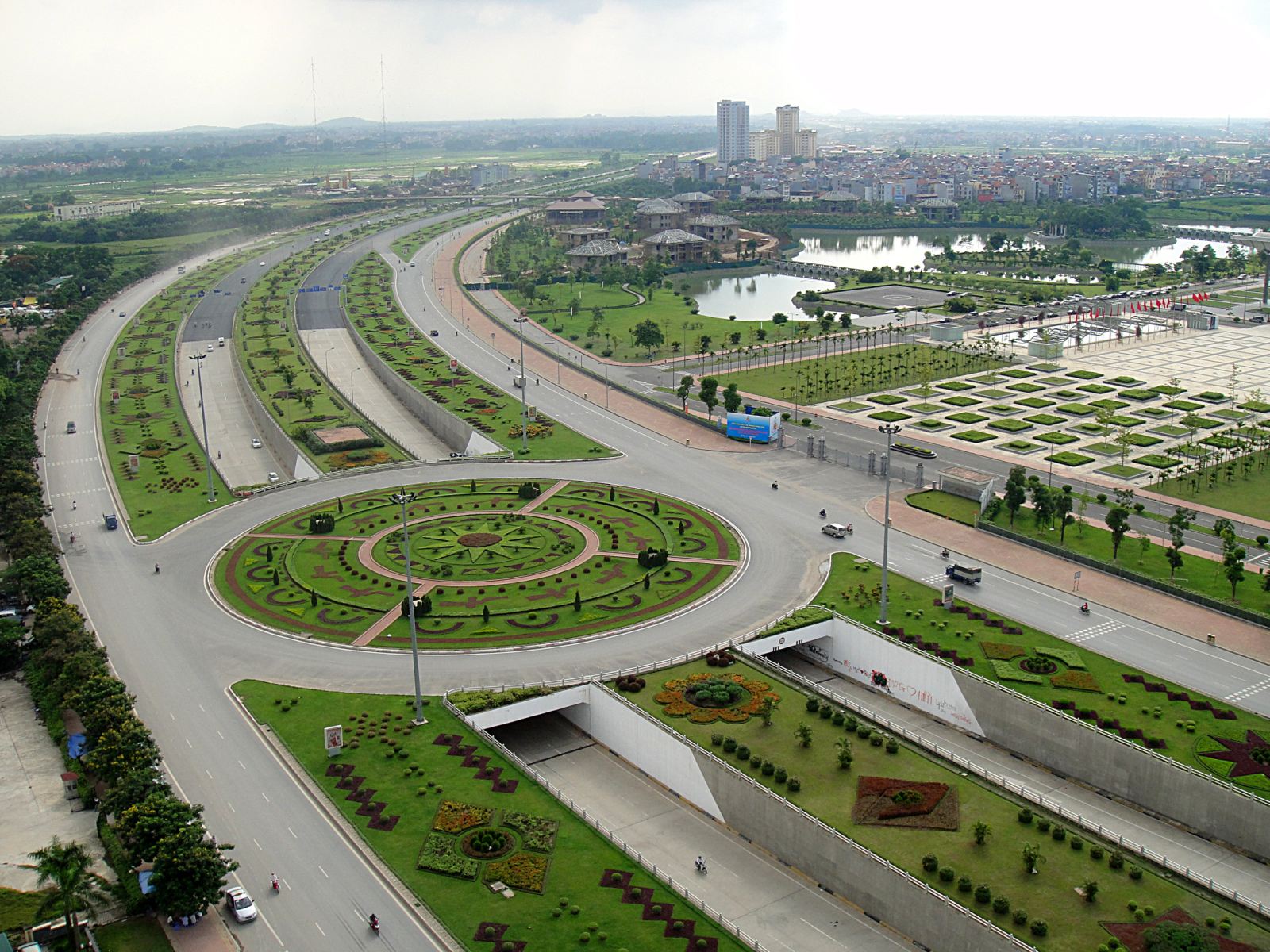Vị trí đắc địa giúp Vinhomes Smart City được thừa hưởng hệ thống cơ sở hạ tầng đồng bộ, hiện đại tại khu vực phía Tây