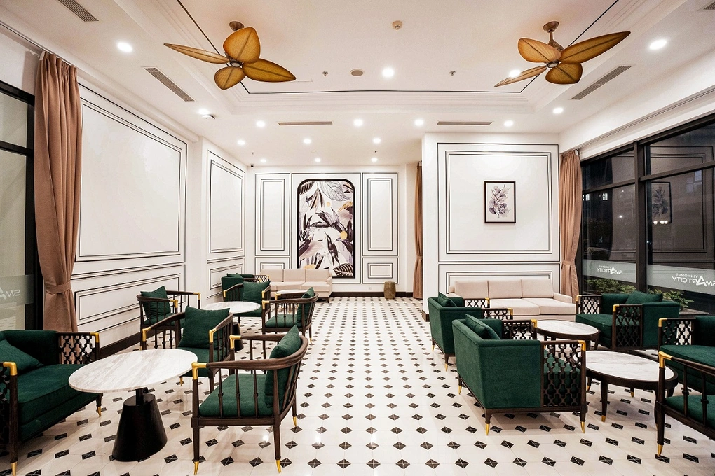 Sảnh lounge đón khách tại The Tonkin mang phong cách Indochine đầy tinh tế